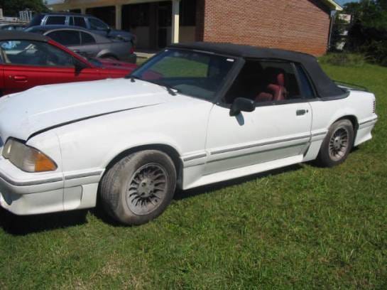 1988 Ford Mustang 5.0 HO Automatic - White