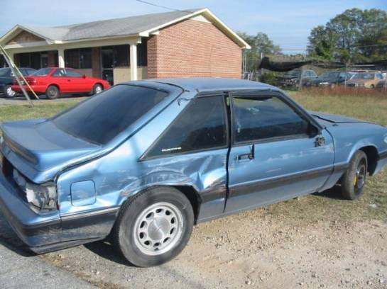 1988 Ford Mustang 5.0 HO T-5 - Blue