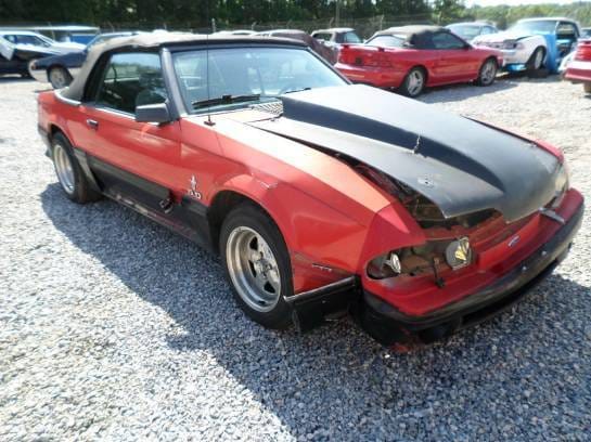 1983 Ford Mustang Convertible 5 AOD - Red