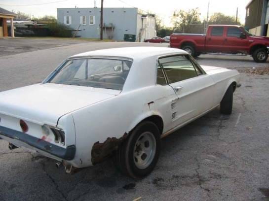 1967 Ford Mustang 302 - White thumbnail 3