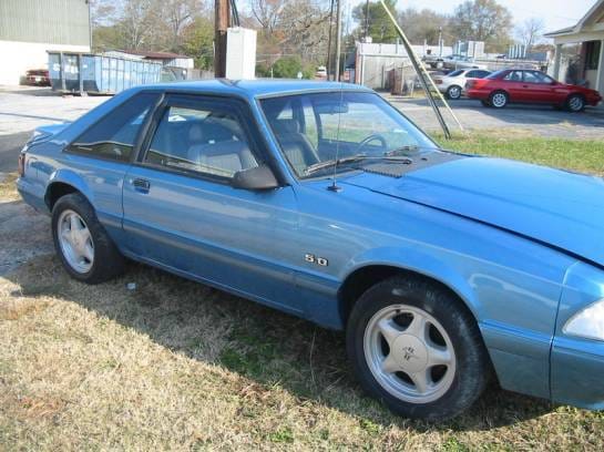 1992 Ford Mustang 5.0L HO Automatic - Blue