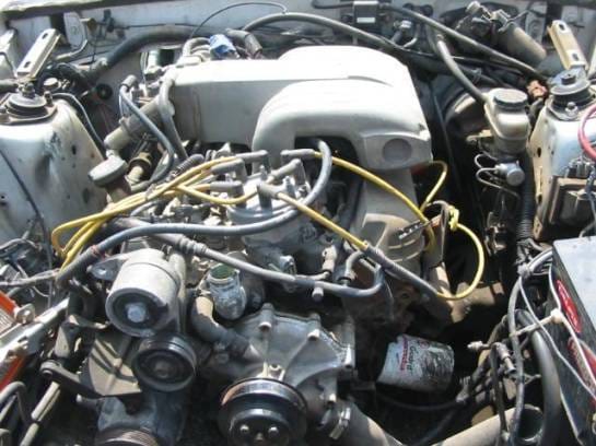 1992 Ford Mustang 5.0 HO AOD Automatic - White thumbnail 4