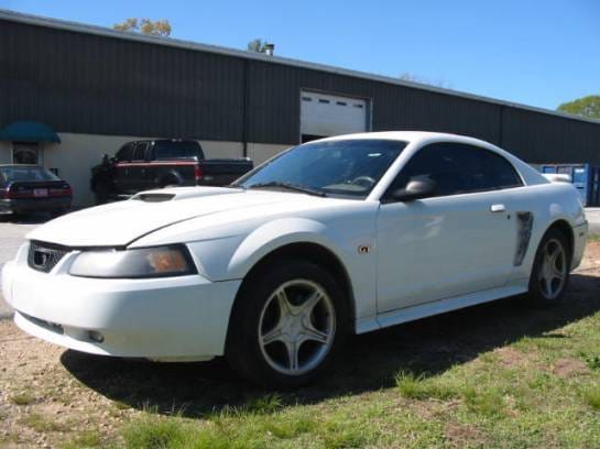 2000 Ford Mustang 4.6 5 Speed- White