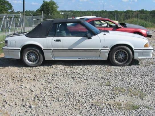 1989 Ford Mustang 5.0 V8 5 Speed - White