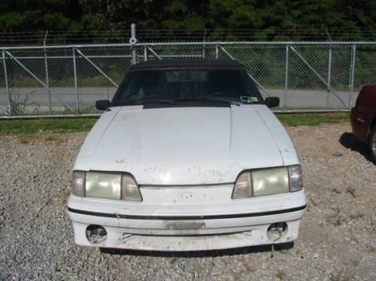 1989 Ford Mustang 5.0 V8 5 Speed - White thumbnail 4