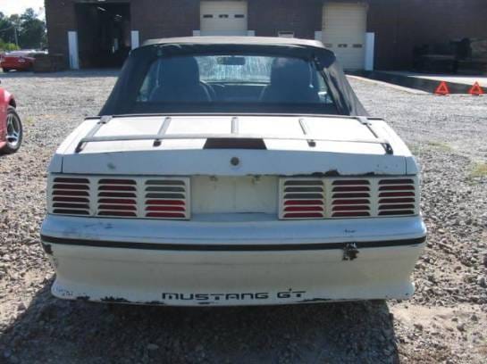 1989 Ford Mustang 5.0 V8 5 Speed - White thumbnail 5