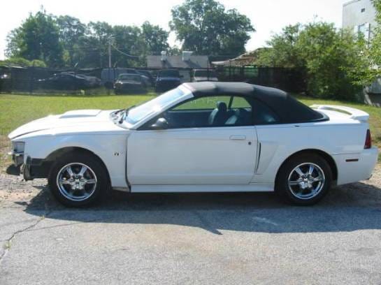 2001 Ford Mustang 4.6 T-3650 Five Speed- White