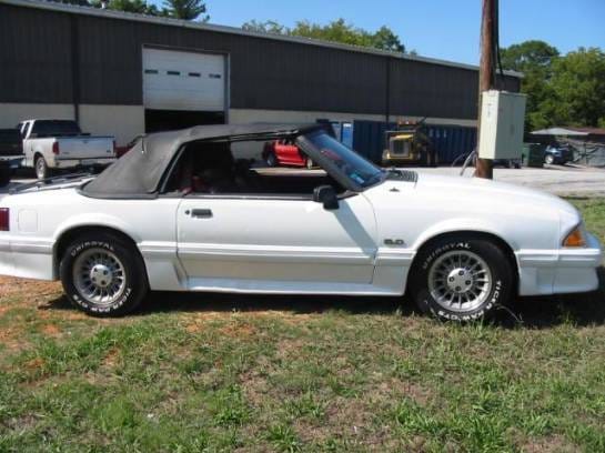 1990 Ford Mustang 5.0 HO T-5 Five Speed - White thumbnail 2