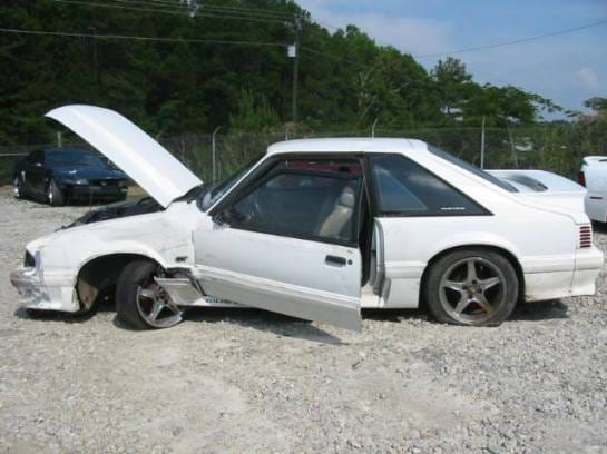 1990 Ford Mustang 5.0 L Auto AOD - WHITE