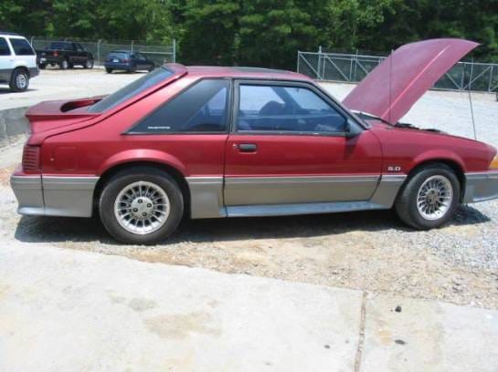 1990 Ford Mustang 5.0 HO T-5 - Red and Gray