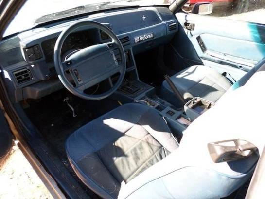 87-93 Ford Mustang Convertible 2.3 Automatic - Silver thumbnail 4