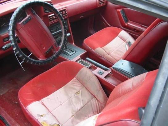 87-93 Ford Mustang Convertible 2.3 Automatic - Red thumbnail 3