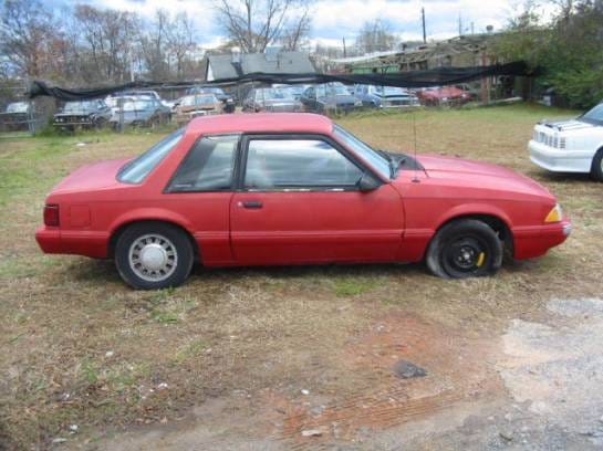 87-93 Ford Mustang Coupe 2.3 Automatic - Red thumbnail 2