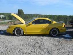 94-98 Ford Mustang Coupe 4.6 Manual - Yellow