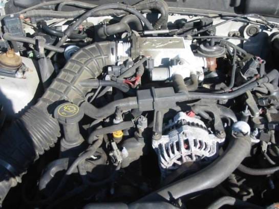 99-04 Ford Mustang Coupe 4.6 Automatic - Silver thumbnail 3