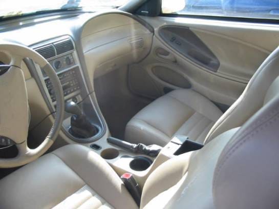 2003 Ford Mustang Coupe 4.6 Manual - Red thumbnail 3