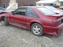 87-93 Ford Mustang Hatchback 5 Automatic - Red