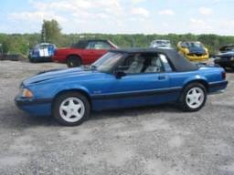 87-93 Ford Mustang Convertible 5 Automatic - Blue