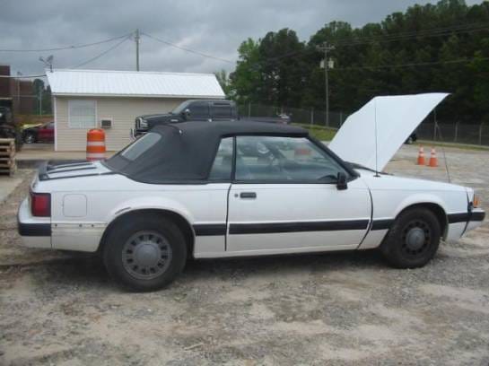87-93 Ford Mustang Convertible 5 Automatic - White thumbnail 3