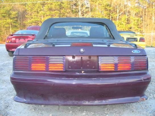 1987 Ford Mustang Convertible 5 Automatic - Maroon thumbnail 2