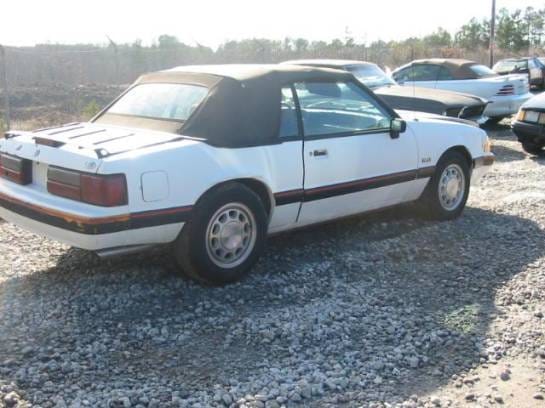 87-93 Ford Mustang Convertible 5 Automatic - White thumbnail 2