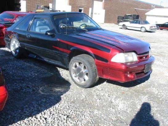 87-93 Ford Mustang Hatchback 5 Automatic - Red & Black thumbnail 3