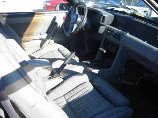 87-93 Ford Mustang Hatchback 5 Automatic - Red & Black thumbnail 4
