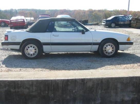 87-93 Ford Mustang Convertible 5 Automatic - White thumbnail 2
