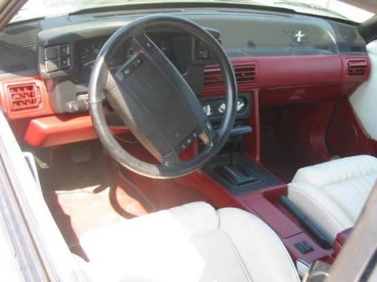 87-93 Ford Mustang Convertible 5 Automatic - White thumbnail 3