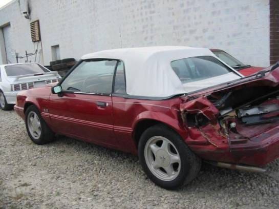 87-93 Ford Mustang Convertible 5 Automatic - Red thumbnail 2