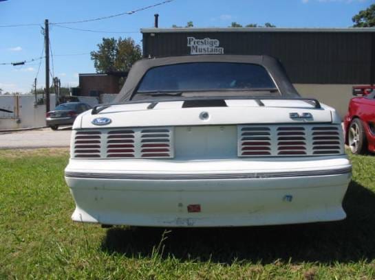 87-93 Ford Mustang Convertible 5 Automatic - White thumbnail 3