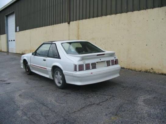 87-93 Ford Mustang Hatchback 5 manual - white thumbnail 2