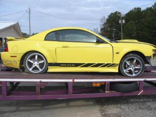 99-04 Ford Mustang Coupe  Manual - Yellow