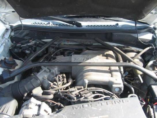 94-98 Ford Mustang Convertible 5 Automatic - White thumbnail 4
