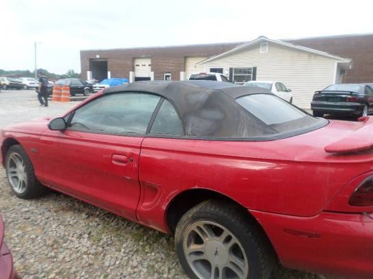 1997 Mustang GT Convertible 4.6 SOHC 4R7W  Automatic thumbnail 2