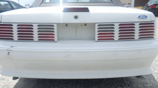 1989 Ford Mustang White Convertible 5.0 AOD Automatic Transmission thumbnail 4