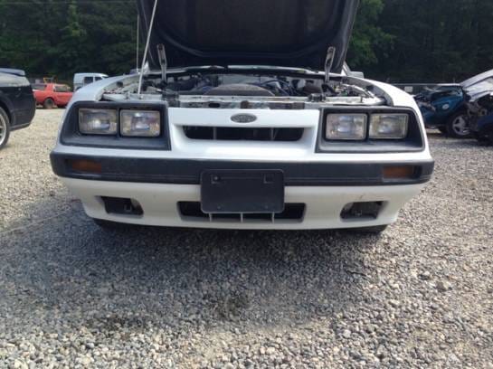 1986 Ford Mustang Convertible White thumbnail 4