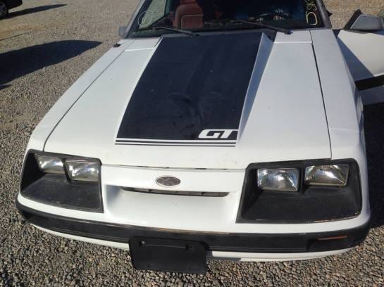 1986 Ford Mustang Convertible White thumbnail 5