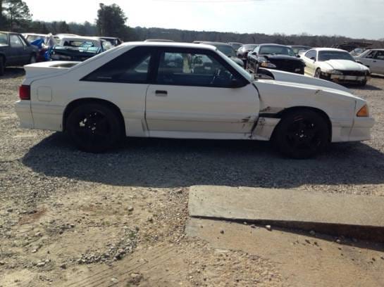 1988 Ford Mustang GT White thumbnail 2