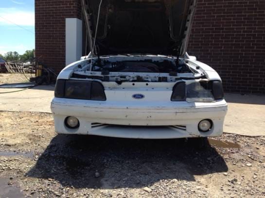 1989 Ford Mustang GT White thumbnail 3