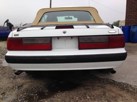 1989 Ford Mustang Convertible thumbnail 3