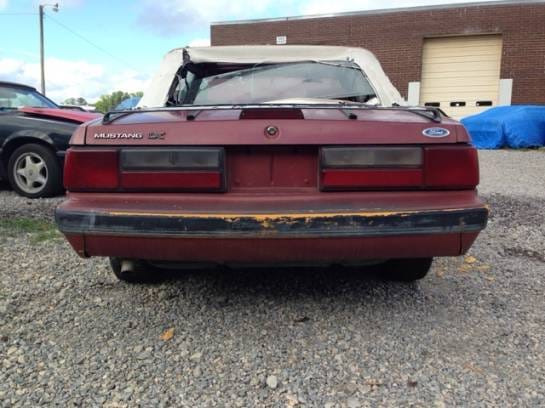 1986 Ford Mustang LX Convertible thumbnail 2