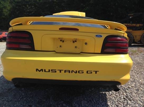 1995 Ford Mustang GT  thumbnail 3