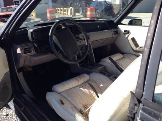 1990 Ford Mustang GT Convertible  thumbnail 5