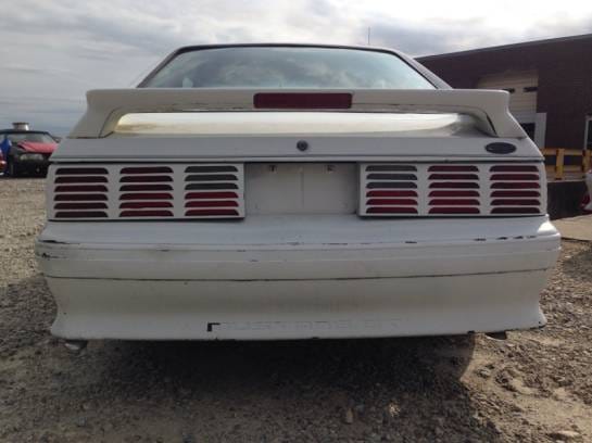 1990 Ford Mustang White Hatchback thumbnail 4