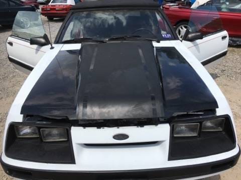 1985 Ford Mustang LX Convertible  thumbnail 5