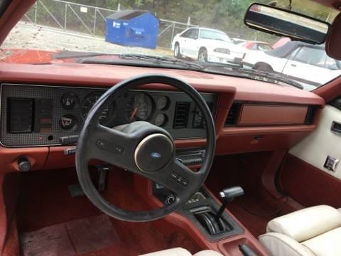1986 Ford Mustang LX Convertible thumbnail 9