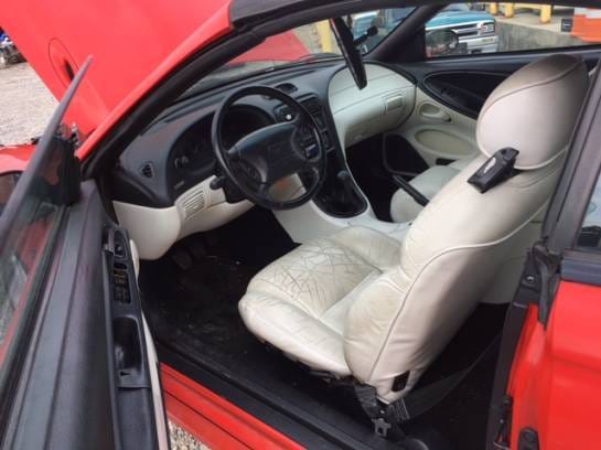 1995 Ford Mustang GT Convertible thumbnail 7