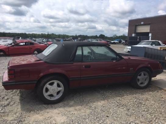 1983 Ford Mustang Convertible thumbnail 2