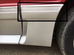 1987-1993 GT Left Side Quarter Molding